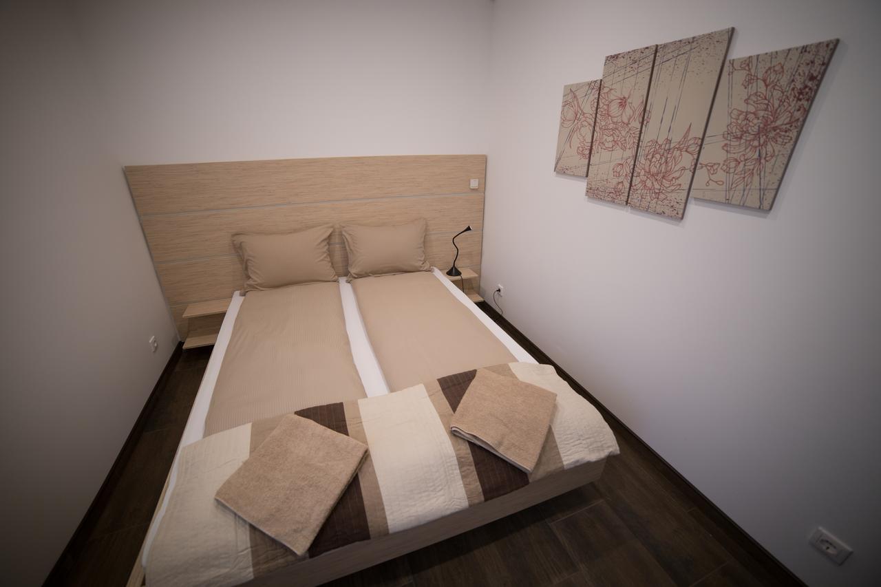 Relax Apartmanhaz มูราฮาลอม ภายนอก รูปภาพ